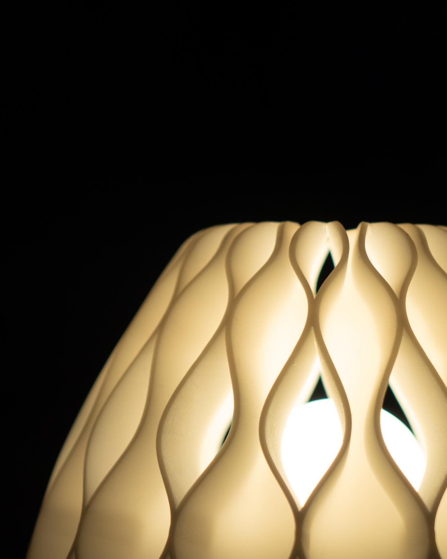 JIT <FLUID LIGHT>